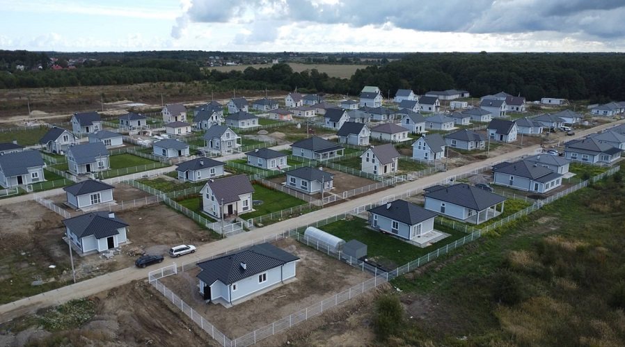 КП «Клинцовка Вилладж» (Зеленоградский р-н, пос. Клинцовка) — панорама корпуса и окружение, застройщик СК «Балтийская Линия», фото 4